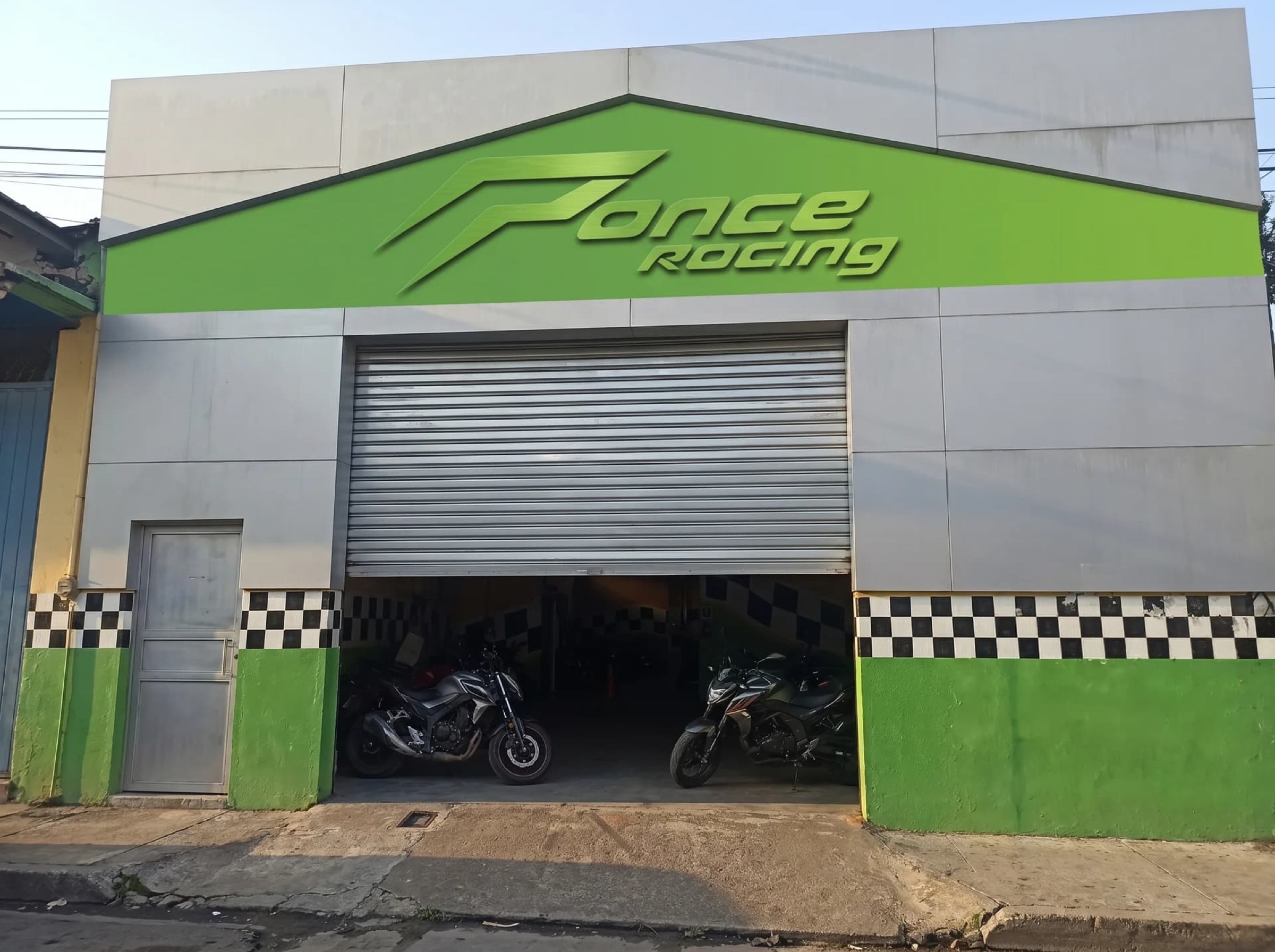 Fachada de Ponce Racing Córdoba